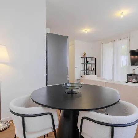 Neuf & Cosy Proche Paris & Le Bourget Apartman Dugny